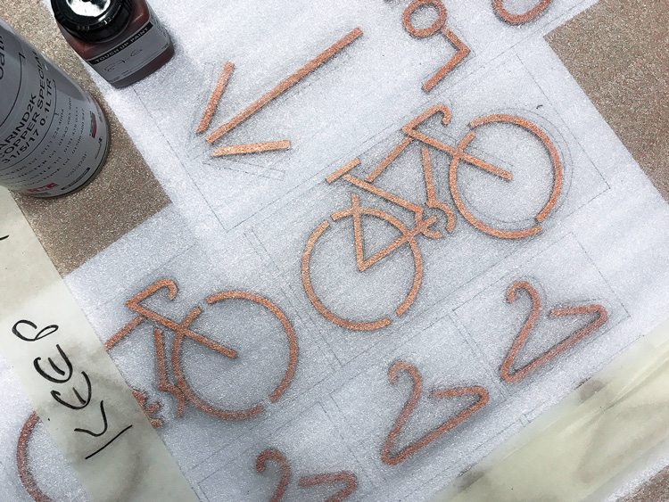 聯(lián)合辦公空間Fora的品牌vi設(shè)計，一個不喊口號的品牌形象策劃案例