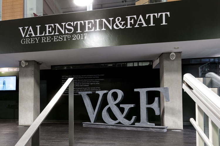 巴倫斯坦Valenstein出版社品牌重塑