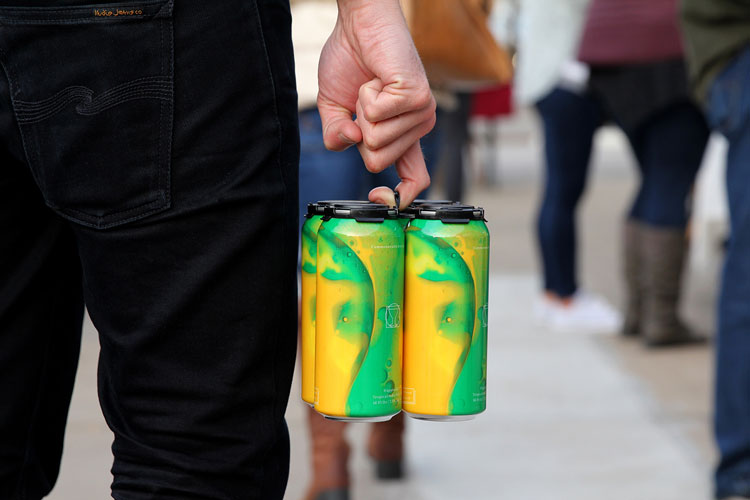 聯(lián)邦啤酒產(chǎn)品包裝設計，絢麗多彩